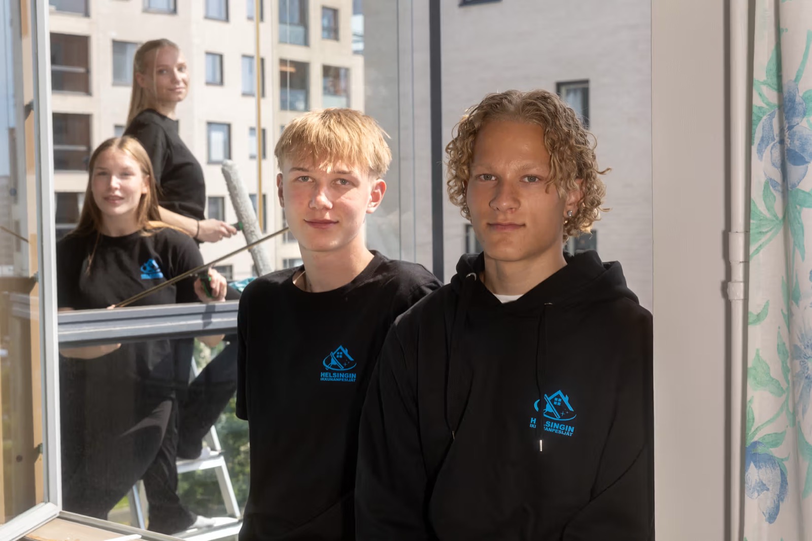 Helsingin Ikkunanpesijöiden tiimi